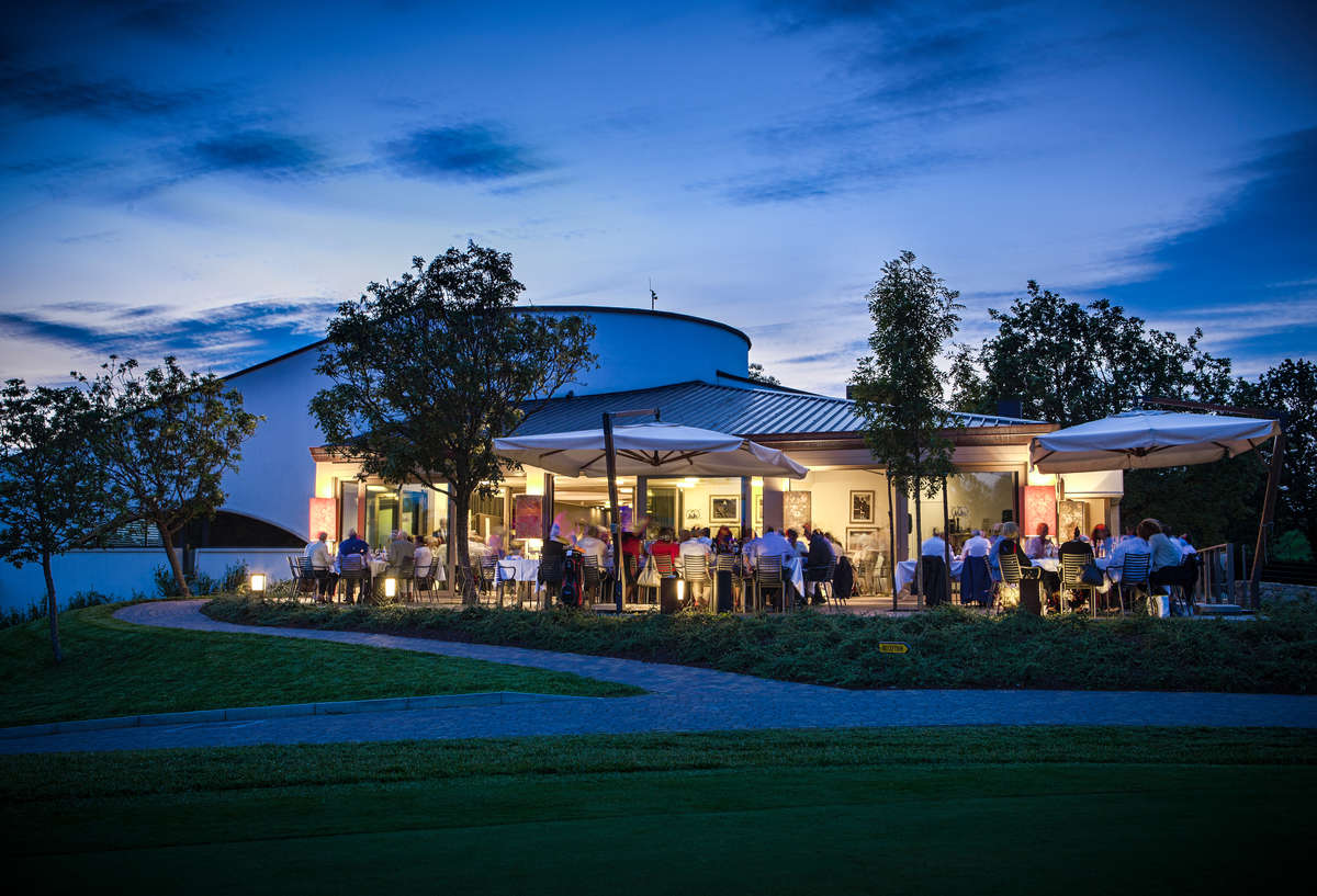 Golf & Dinner by Golf Monkey